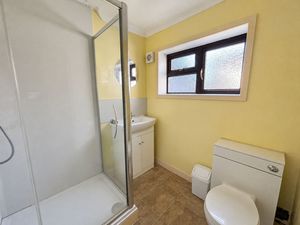 Shower Room_1MC- click for photo gallery